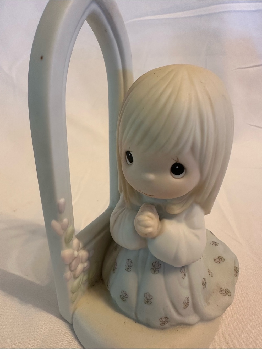 Precious Moments o worship the lord 100064 1985 figurine